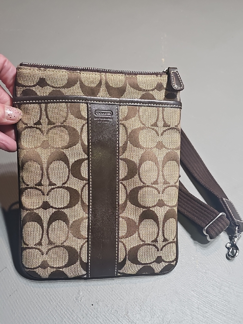 Coach Bags EUC Signature Swingback Crossbody Jacquard Leather Vintage Bag